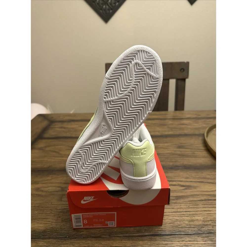Nike Court Royal Women's Training Shoes Size 9 White Barely Volt 749867-121